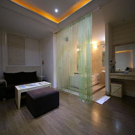 Dubai Hotel Daejeon Extérieur photo