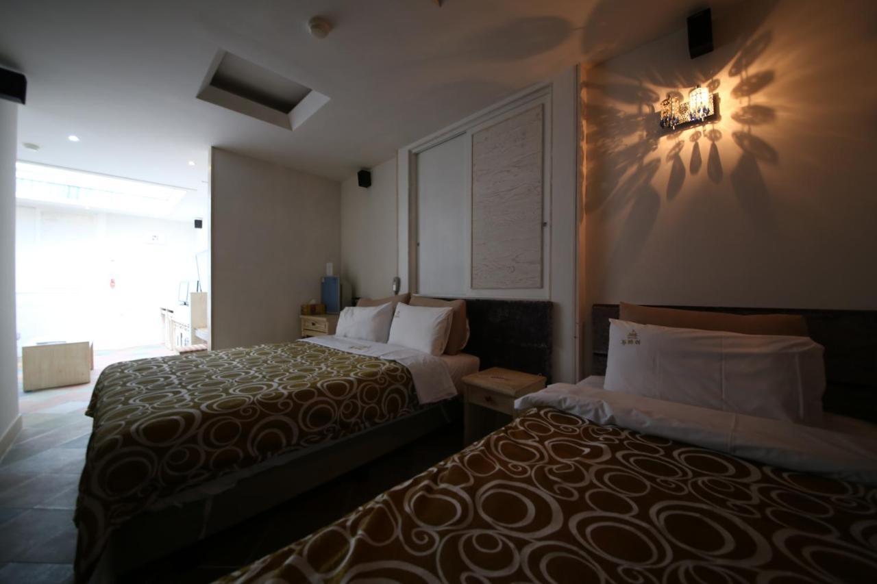 Dubai Hotel Daejeon Extérieur photo