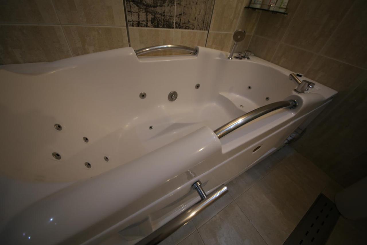 Dubai Hotel Daejeon Extérieur photo