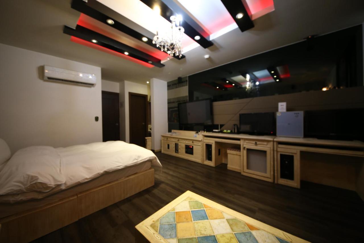 Dubai Hotel Daejeon Extérieur photo
