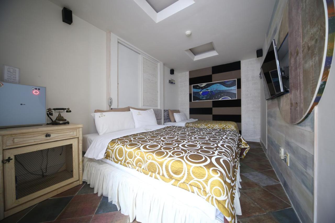 Dubai Hotel Daejeon Extérieur photo