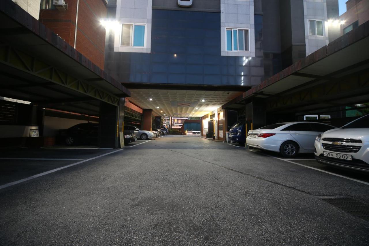 Dubai Hotel Daejeon Extérieur photo